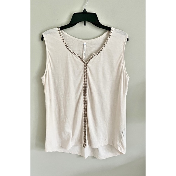 Kuhl Shay light cream color embroidered sleeveless tank XL - Picture 7 of 15